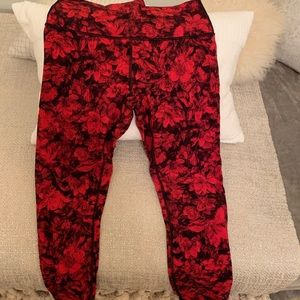 red flower on black pattered Lululemon legging